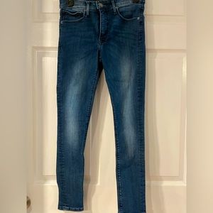 Express Mid Rise Skinny Jean Medium Wash Size 4P (fit like 2P)